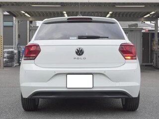 2021 Volkswagen Polo VI Рестайлинг (EU Market), белый, 916000 рублей, вид 5