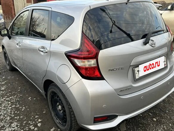 2016 Nissan Note II Рестайлинг, серебристый, 1200000 рублей - вид 7