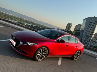 2020 Mazda 3 IV (BP), красный, 2150000 рублей, вид 1