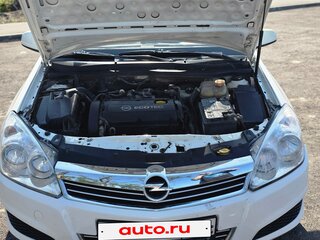 2013 Opel Astra H Рестайлинг, белый, 580000 рублей, вид 2