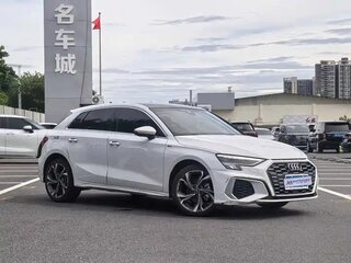 2022 Audi A3 Sportback 35 TFSI IV (8Y), белый, 1913000 рублей, вид 3