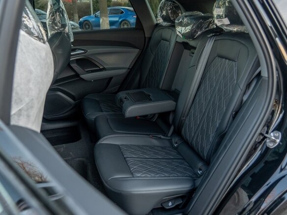 2026 Audi Q5 L III (GU), чёрный, 5200000 рублей - вид 5