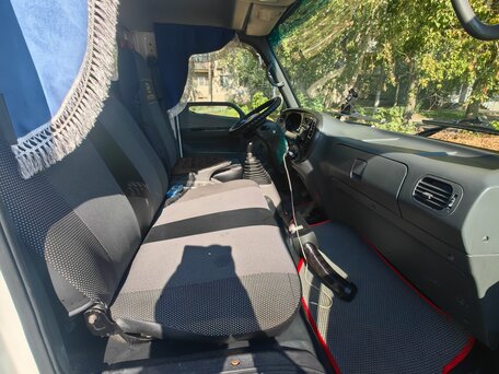 2010 Hyundai e-Mighty, белый, 1550000 рублей, вид 3