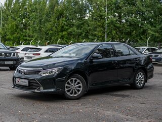 2015 Toyota Camry VII (XV50) Рестайлинг, серый, 1699000 рублей, вид 1