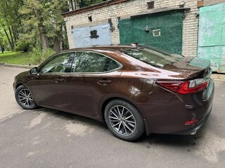 2018 Lexus ES 250 VI Рестайлинг, коричневый, 3200000 рублей, вид 4