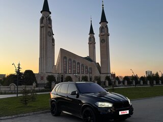2013 BMW X5 M50d III (F15), чёрный, 2800000 рублей, вид 4