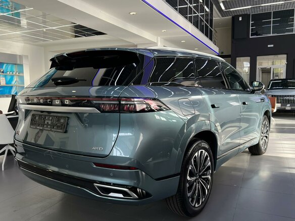 2025 Jaecoo J8, серебристый, 4569000 рублей - вид 3