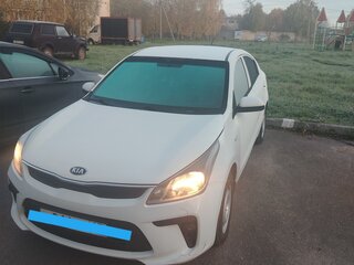 2018 Kia Rio IV, белый, 825000 рублей, вид 4