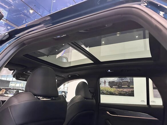 2023 Geely Monjaro I, синий, 2390000 рублей - вид 26