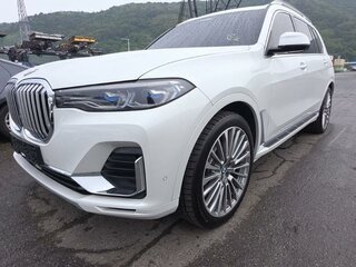 2021 BMW X7 40i I (G07), белый, 8499000 рублей, вид 1