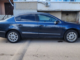 2007 Volkswagen Passat B6, синий, 680000 рублей, вид 4