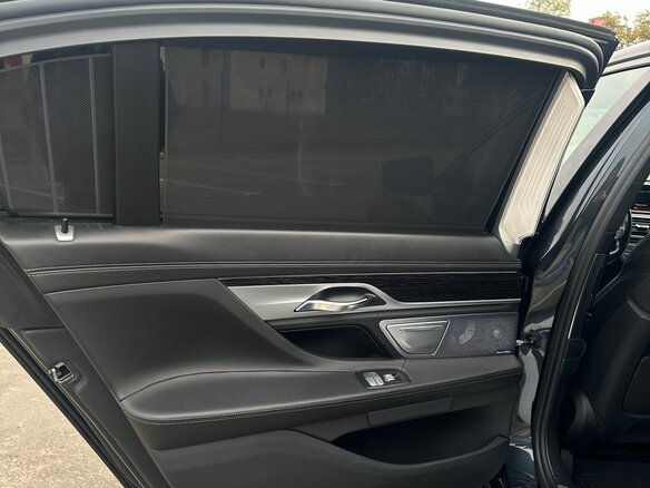 2018 BMW 7 серии Long 740Li xDrive VI (G11/G12), чёрный, 4250000 рублей - вид 6