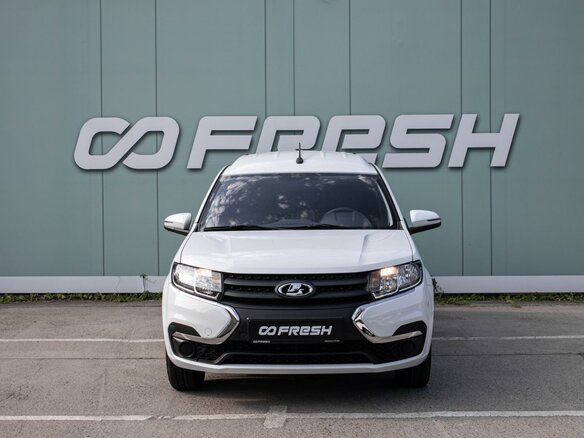 2024 Lada (ВАЗ) Largus I Рестайлинг, белый - вид 2