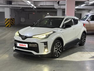 2019 Toyota C-HR I Рестайлинг, белый, 2470000 рублей, вид 1