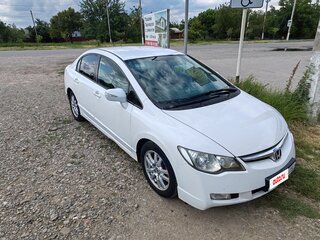 2008 Honda Civic VIII Рестайлинг, белый, 700000 рублей, вид 1