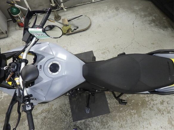 2023 Suzuki V-Strom 800DE, серый, 990000 рублей - вид 11