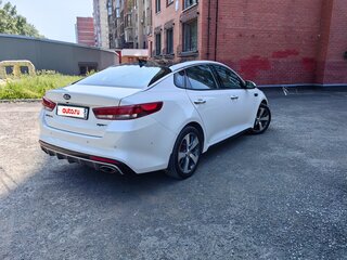 2018 Kia Optima IV Рестайлинг, белый, 2250000 рублей, вид 3