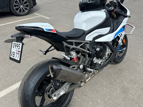 2025 BMW S 1000 RR, белый, 2400000 рублей, вид 3