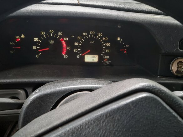 2005 Lada (ВАЗ) 2113, серебристый, 100000 рублей - вид 7