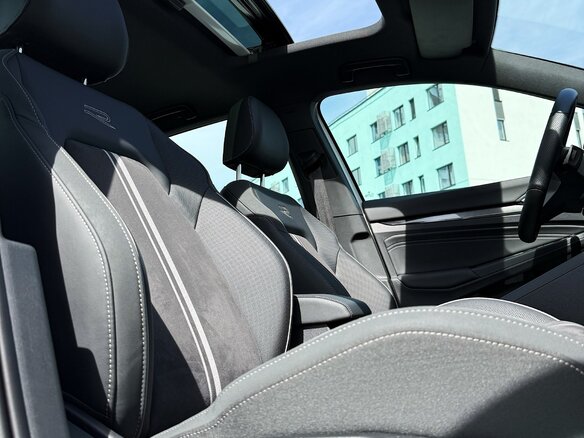 2022 Volkswagen Golf VIII, белый, 2050000 рублей - вид 9