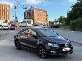 2018 Volkswagen Polo V Рестайлинг, чёрный, 1350000 рублей, вид 1