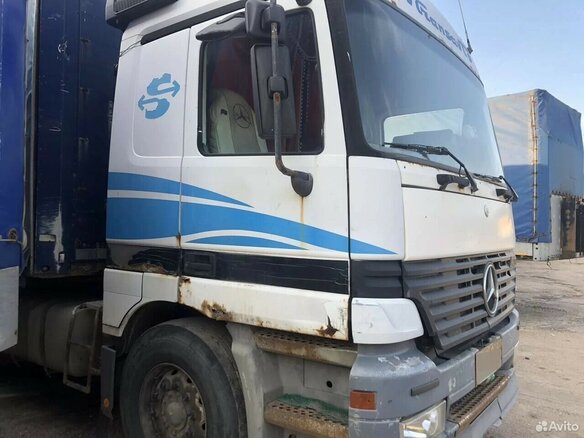 1998 Mercedes-Benz Actros, белый, 1000000 рублей - вид 6