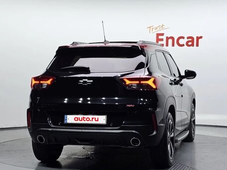 2021 Chevrolet TrailBlazer III, чёрный, 2250000 рублей, вид 4