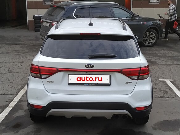 2019 Kia Rio X-Line IV, белый, 1070000 рублей - вид 4