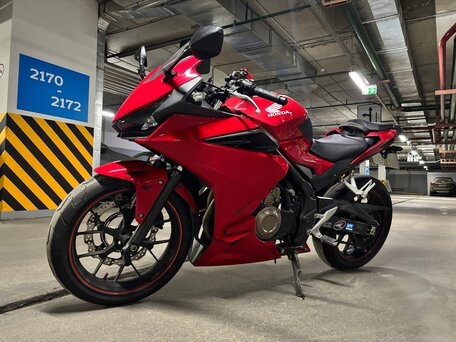 2019 Honda CBR 400R, красный, 575000 рублей, вид 2