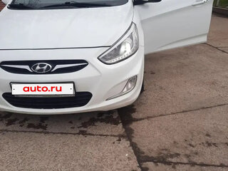 2014 Hyundai Solaris I, белый, 900000 рублей, вид 2