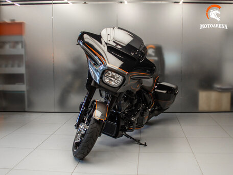 2024 Harley-Davidson Street Glide, чёрный, 2733704 рублей, вид 3