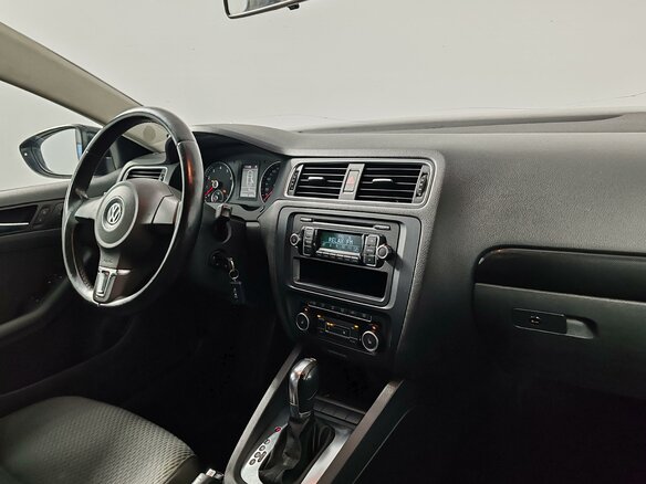 2012 Volkswagen Jetta VI, чёрный, 820000 рублей - вид 10