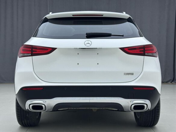 2022 Mercedes-Benz GLA 180 II (H247), белый, 2419000 рублей - вид 4