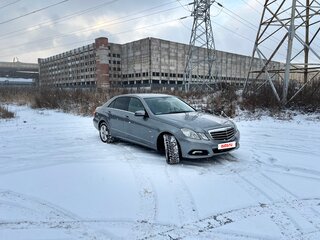 2009 Mercedes-Benz E-Класс 300 IV (W212, S212, C207), серый, 1700000 рублей, вид 4