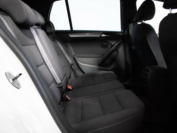2012 Volkswagen Golf VI, белый, 855000 рублей - вид 10