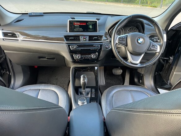2017 BMW X1 18i sDrive II (F48), чёрный, 1770000 рублей - вид 13