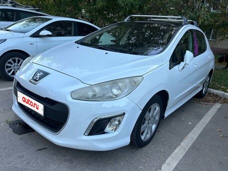 2012 Peugeot 308 I Рестайлинг, белый, 590000 рублей, вид 1