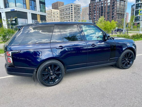 2020 Land Rover Range Rover IV Рестайлинг, синий, 6650000 рублей - вид 5