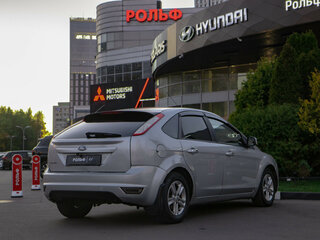 2010 Ford Focus II Рестайлинг, серый, 568000 рублей, вид 4