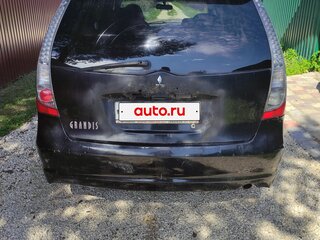 2006 Mitsubishi Grandis I, чёрный, 410000 рублей, вид 3
