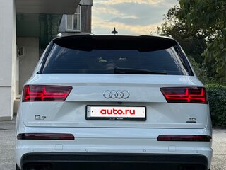2016 Audi Q7 II (4M), белый, 3840000 рублей, вид 3