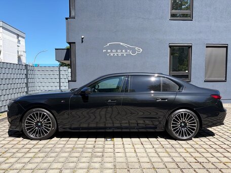2025 BMW 7 серии 740d xDrive VII (G70), серый, 12250500 рублей, вид 5