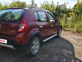 2013 Renault Sandero Stepway I, красный, 850000 рублей, вид 5