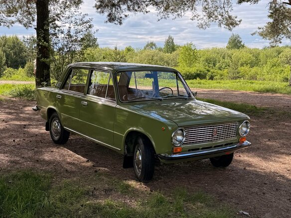 1975 Lada (ВАЗ) 21011, зелёный, 1190000 рублей - вид 5