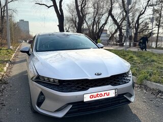 2020 Kia K5 III, серый, 2540000 рублей, вид 1