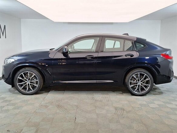 2024 BMW X4 30i II (G02) Рестайлинг, чёрный, 8500000 рублей - вид 4