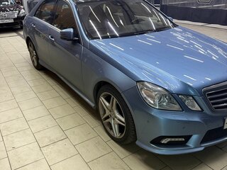 2010 Mercedes-Benz E-Класс 350 IV (W212, S212, C207), голубой, 1150000 рублей, вид 2
