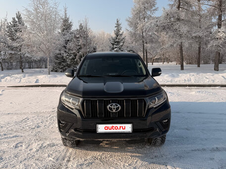 2021 Toyota Land Cruiser Prado 150 Series Рестайлинг 3, чёрный, 6749000 рублей, вид 3