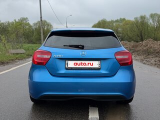 2015 Mercedes-Benz A-Класс 180 III (W176), голубой, 1500000 рублей, вид 4