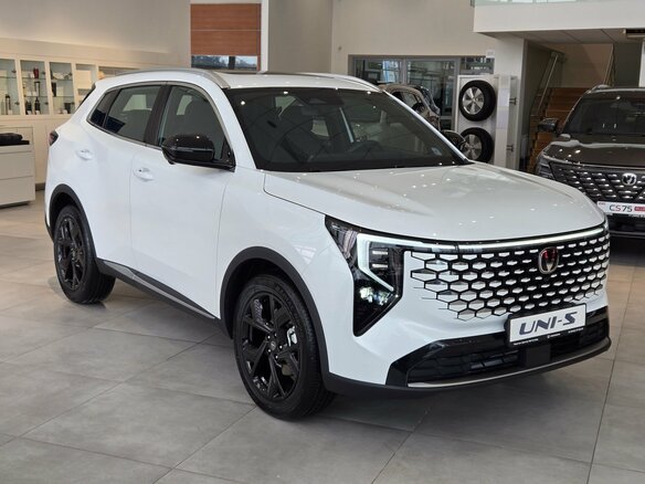 2026 Changan UNI-S I Рестайлинг, белый, 3149900 рублей - вид 3
